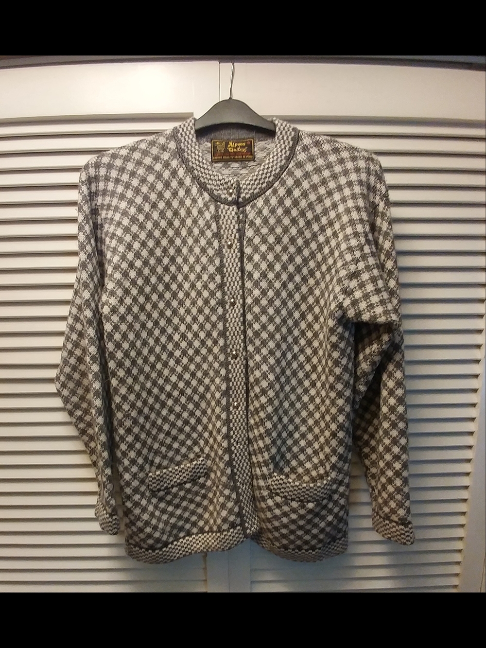 Alpaca Wool Knit Button-Front Cardigan Sweater in Gray & White